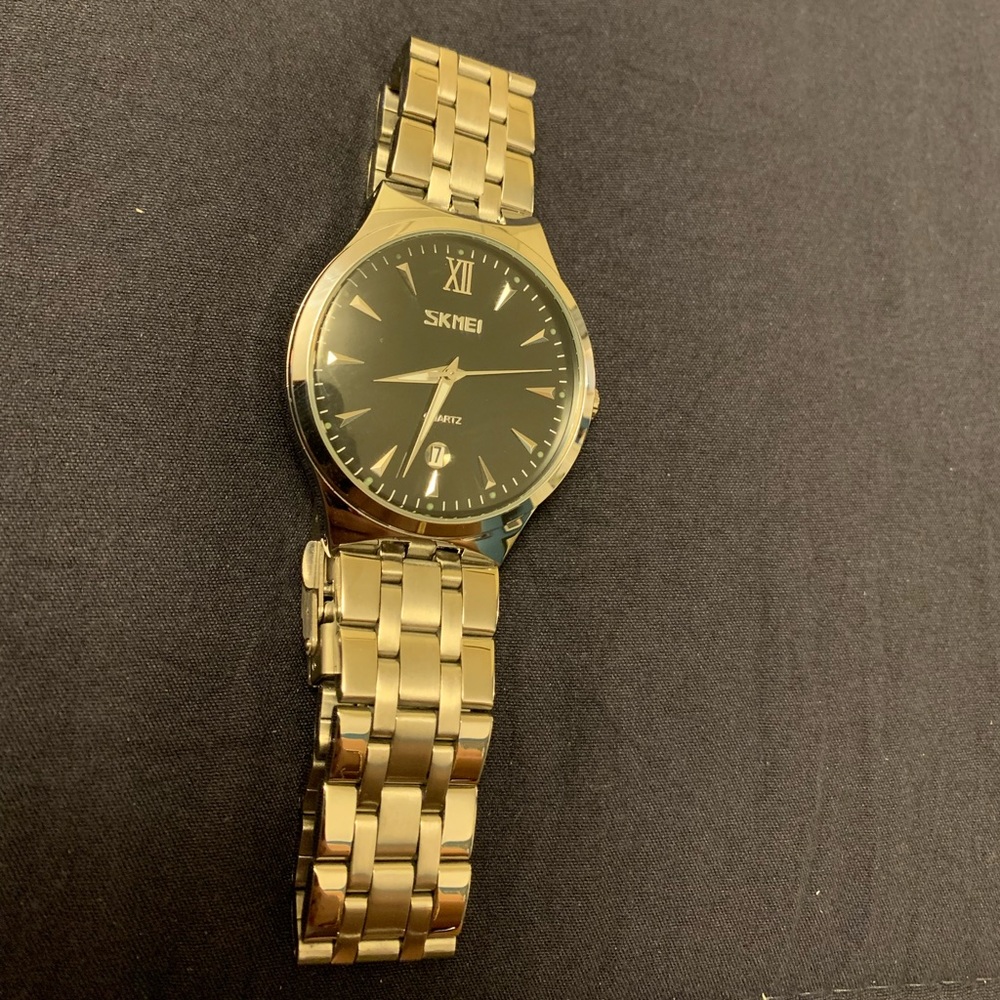 Watch - Picture 2 of 3